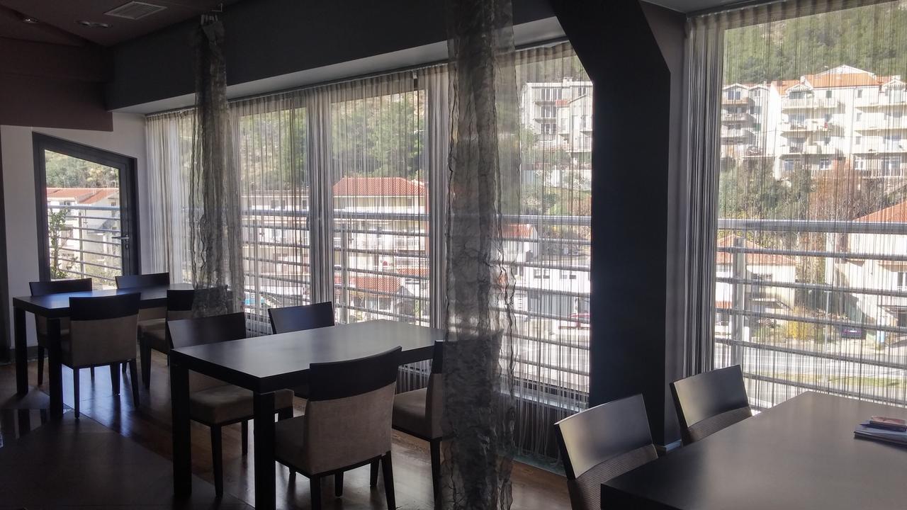 Hotel Diadem 奥米什 外观 照片
