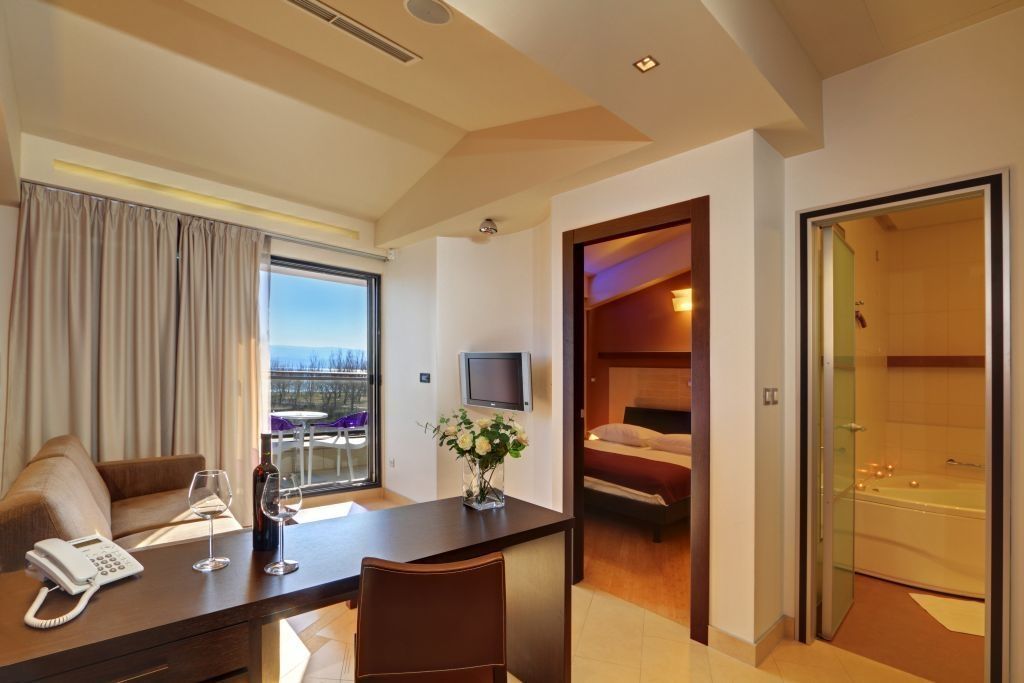 Hotel Diadem 奥米什 客房 照片